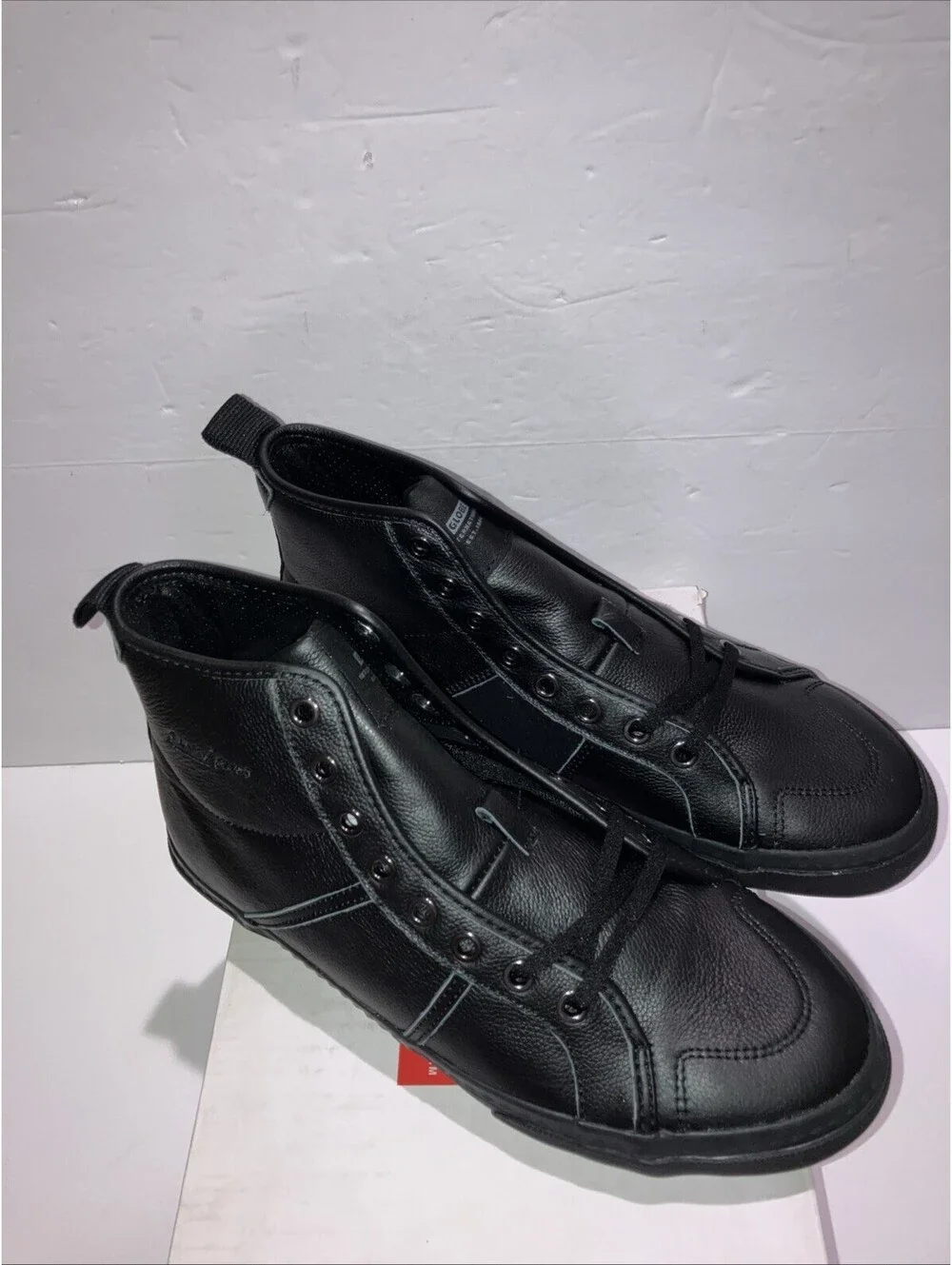 Globe Men's Los Angered II Skate Shoe Black Montano Men’s 8 US NEW